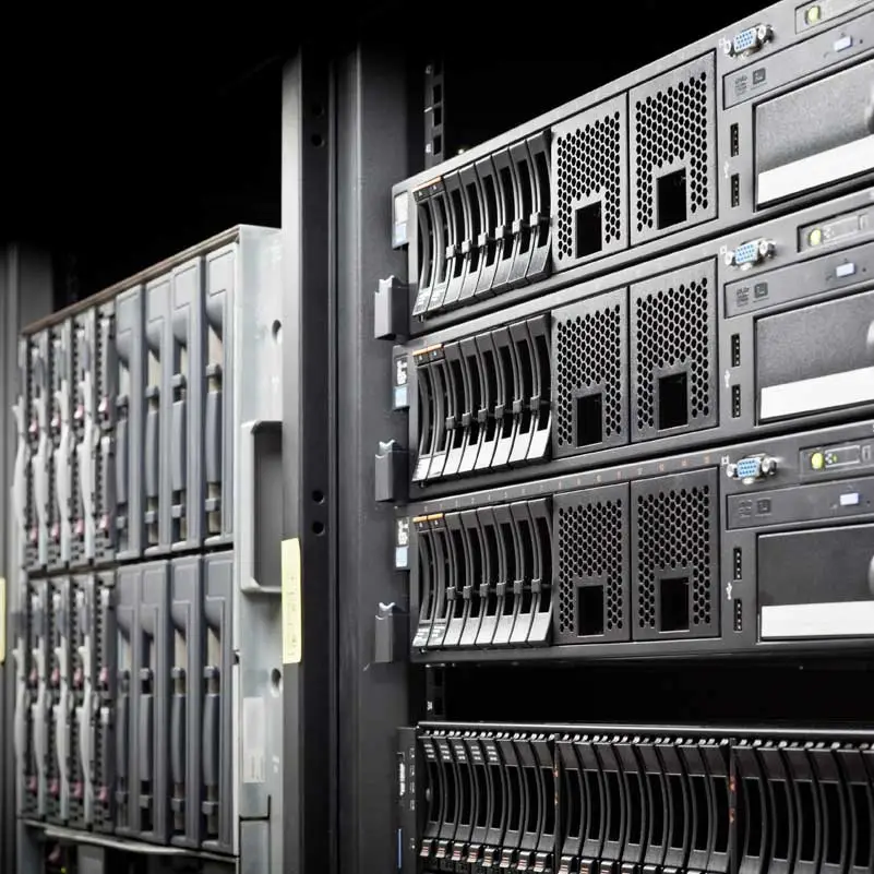 Rack-Mounted-Server